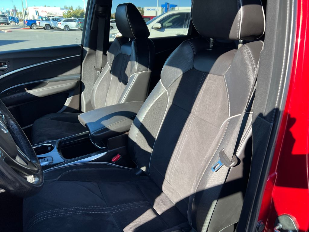 Thumbnail: 2019 Acura MDX - 16