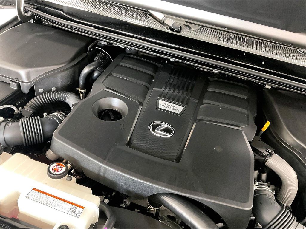 2024 Lexus GX — photo 36