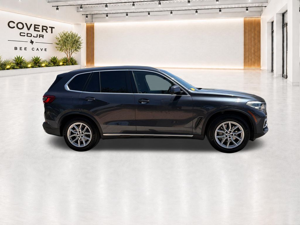 Used 2019 Gray BMW xDrive40i image 14