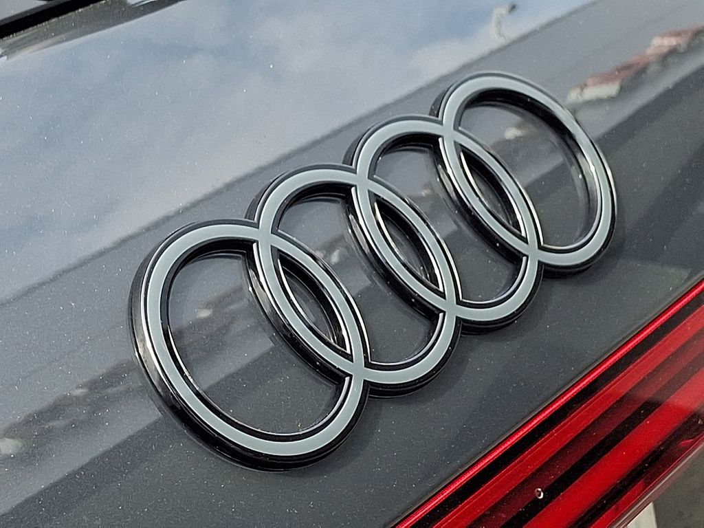 Thumbnail: 2026 Audi Q5 - 20