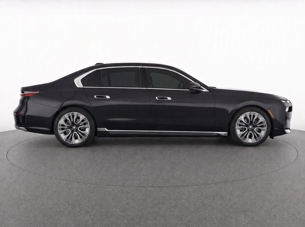 Thumbnail: 2023 BMW i7 - 2