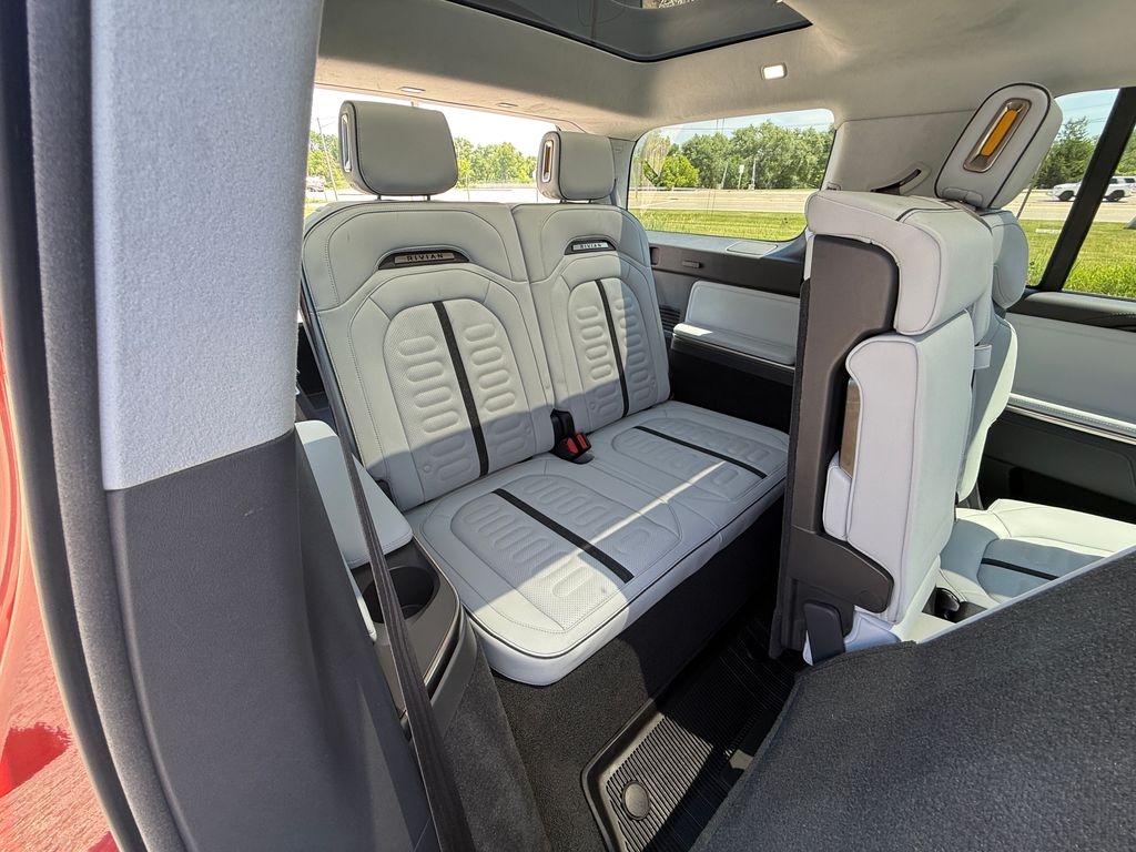 Interior 18