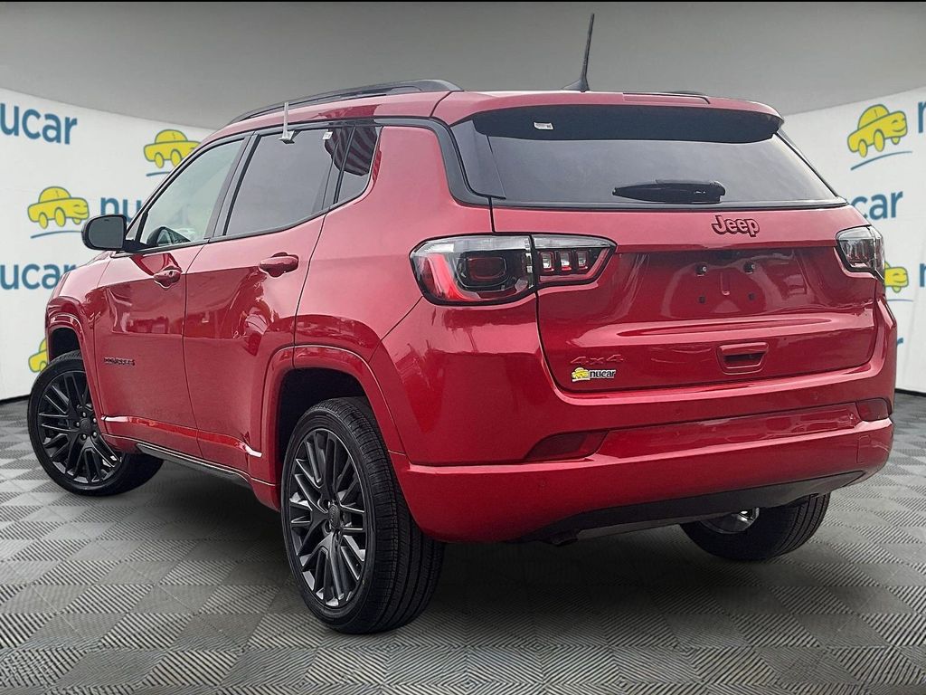 2023 Jeep Compass — photo 4