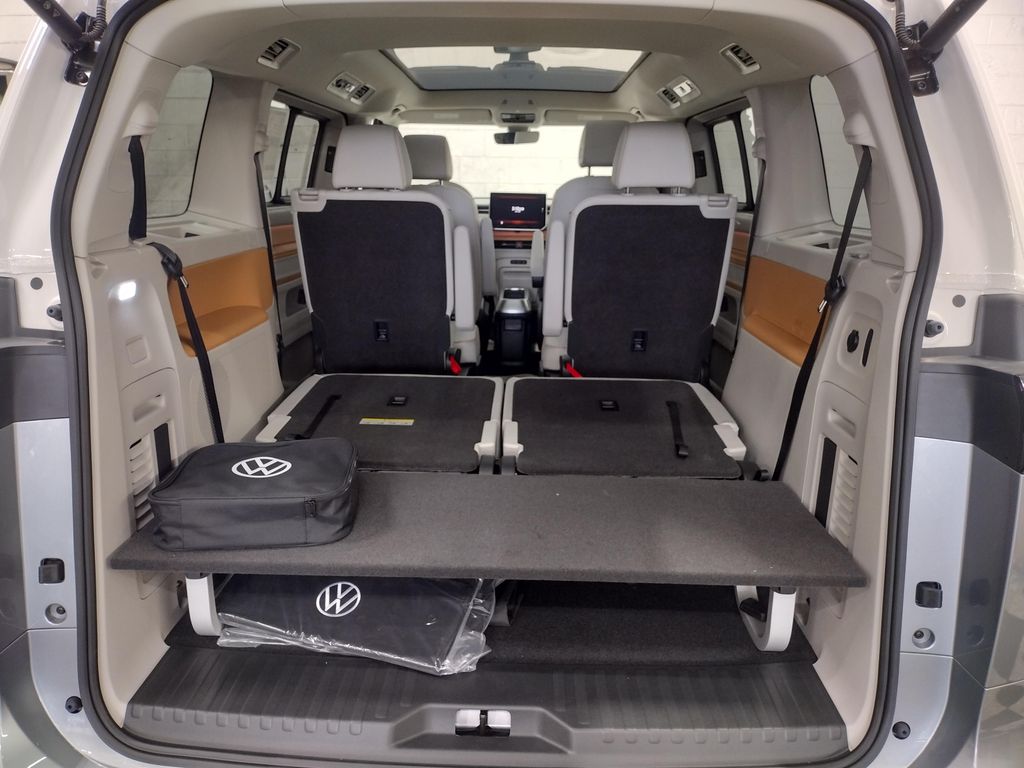2025 Volkswagen ID. Buzz 1ST EDITION (TWO-TONE)