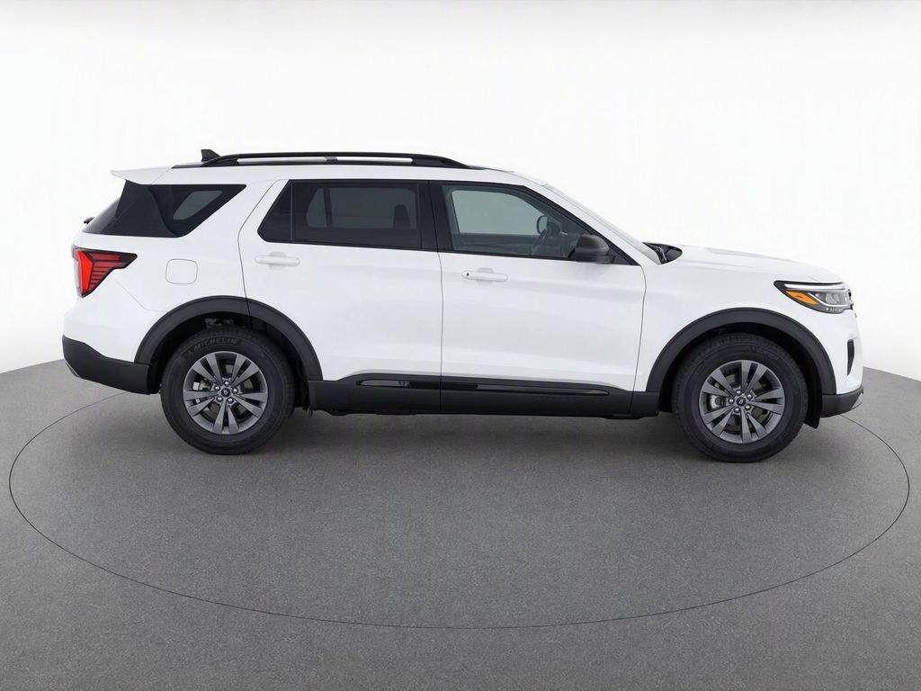 New 2026 Star White Metallic Tri-Coat Ford Active image 8