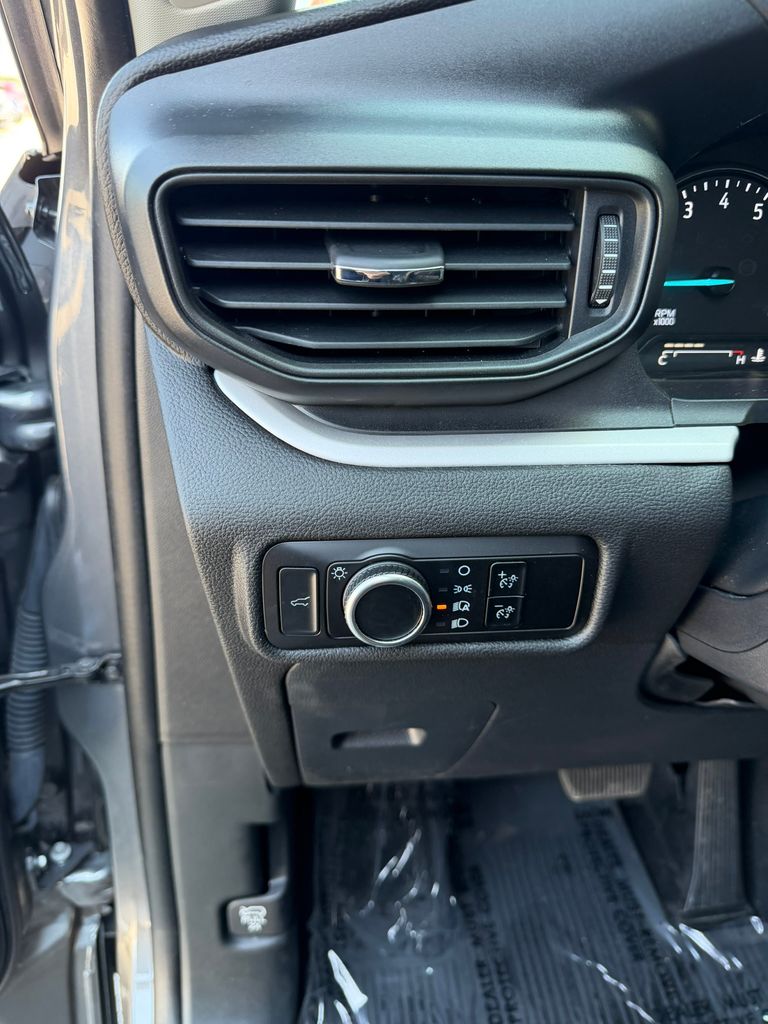 Used 2024 Ford Explorer SUV
