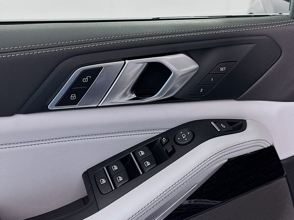 Thumbnail: 2026 BMW X5 - 20