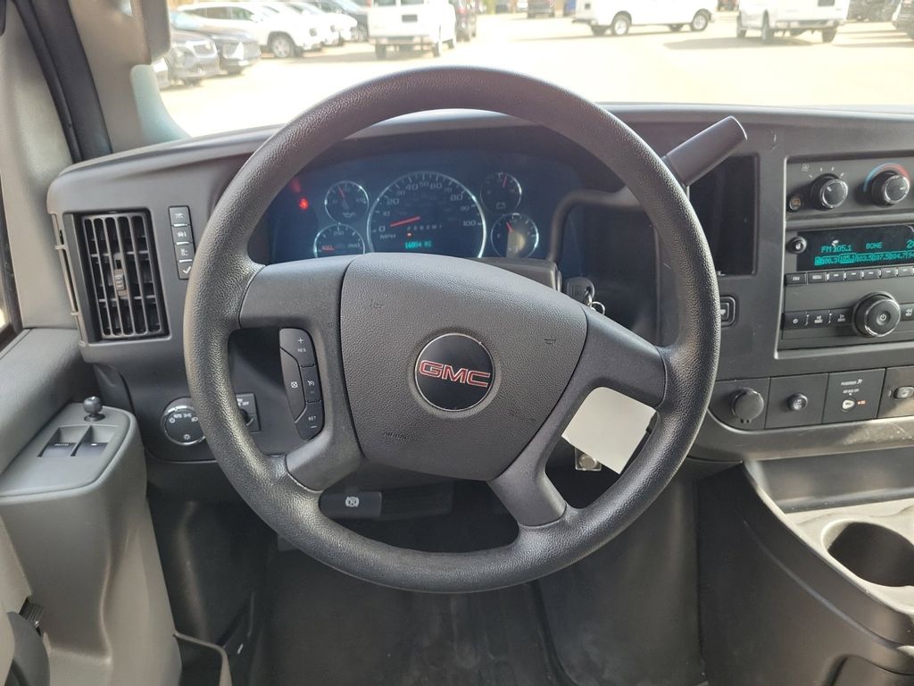 2022 GMC Savana 2500 Work Van 11