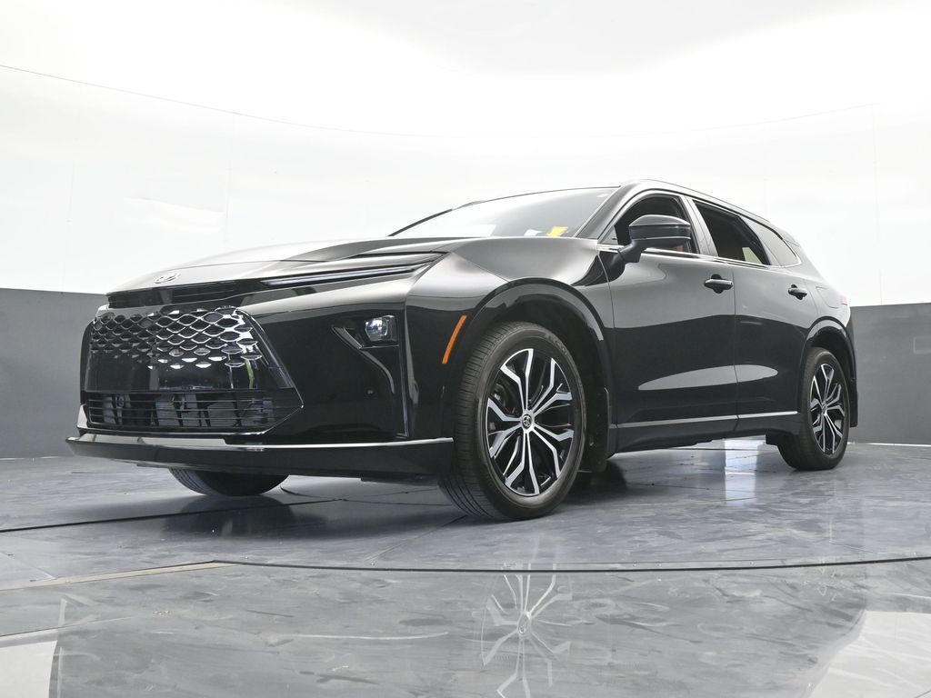 Used 2025 Black Toyota XLE image 61