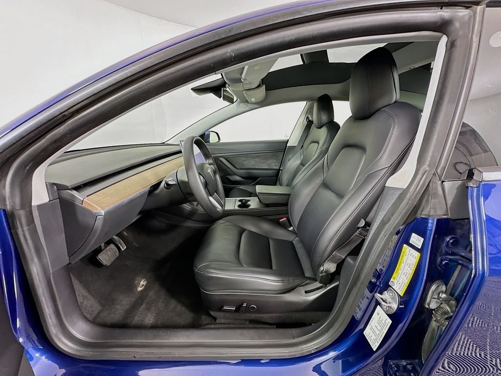Thumbnail: 2021 Tesla Model 3 - 22