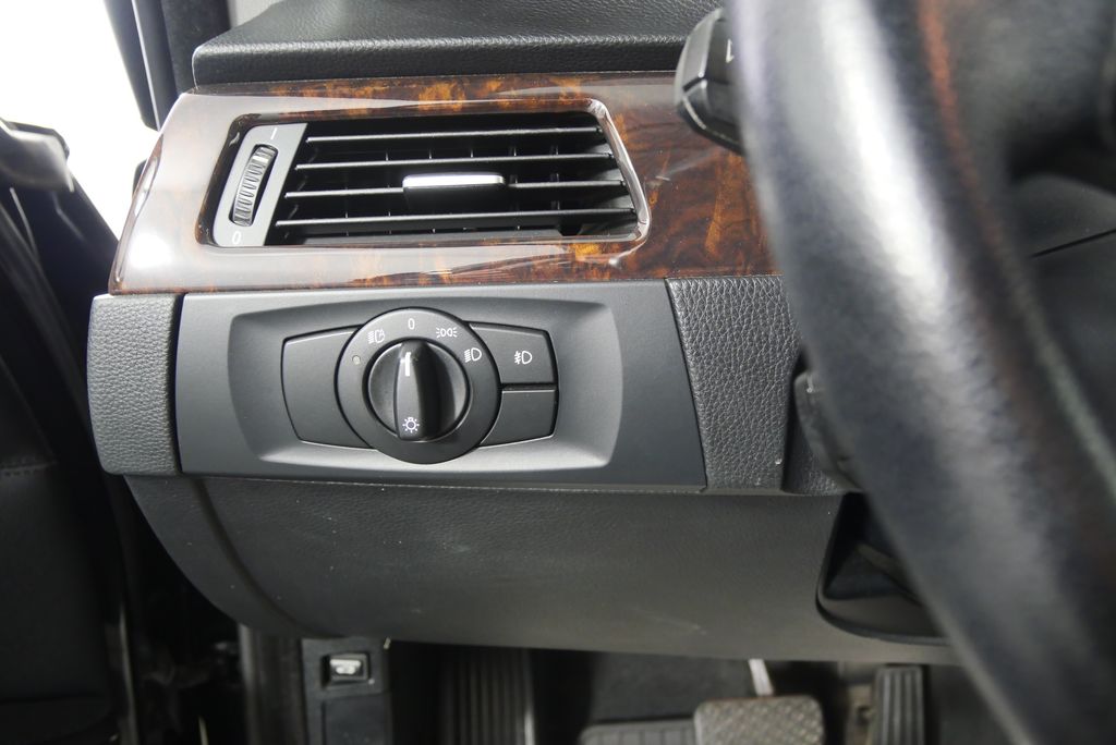 2008 BMW 3 Series 328xi 19