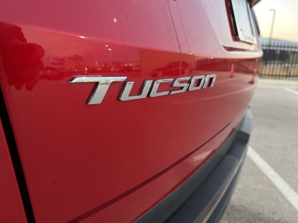 Thumbnail: 2022 Hyundai Tucson - 8