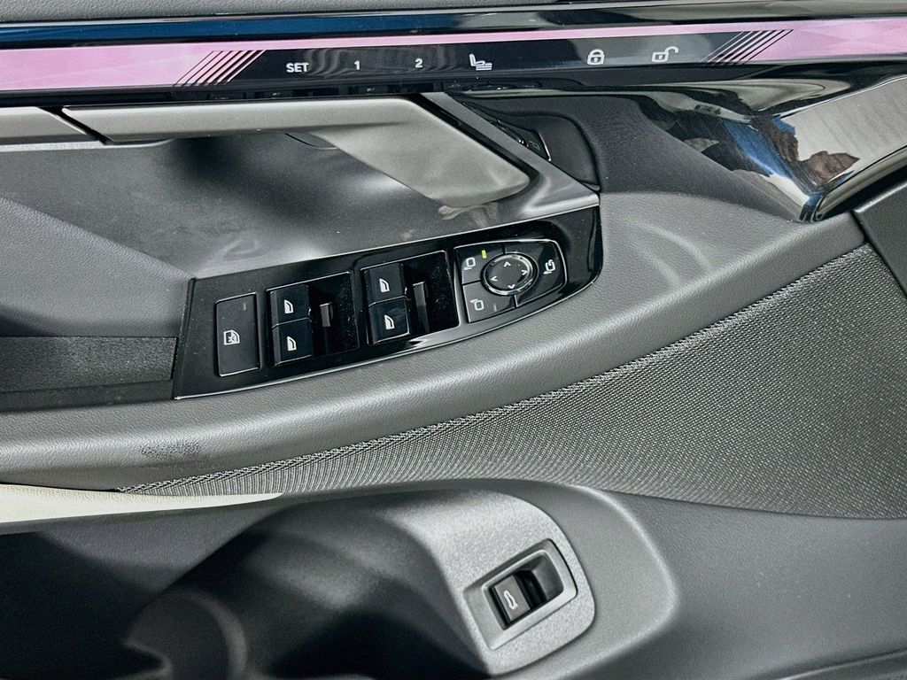Thumbnail: 2026 BMW i5 - 20