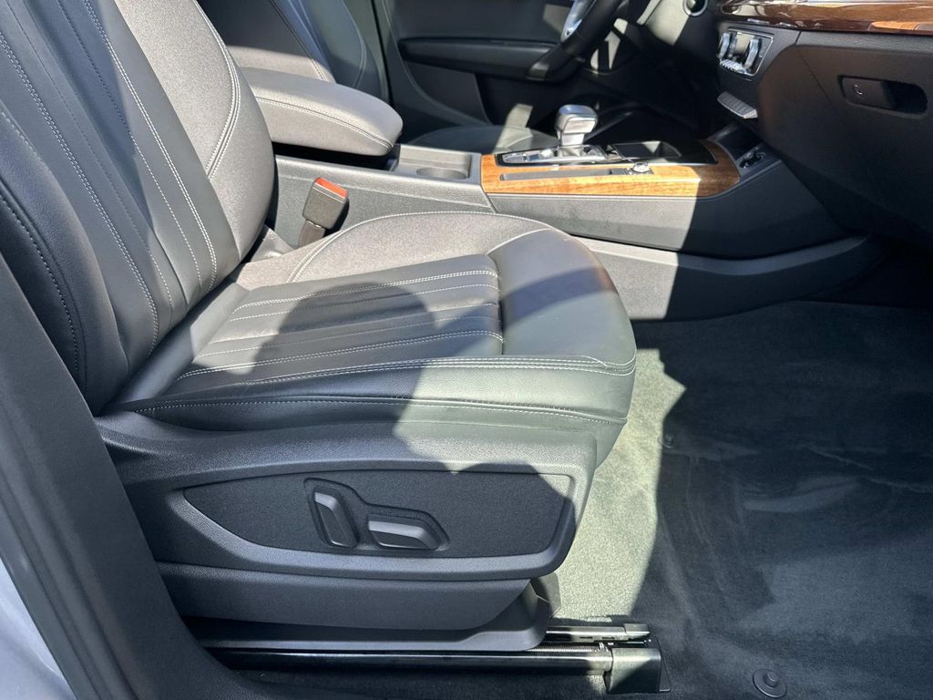 Thumbnail: 2023 Audi Q5 - 22