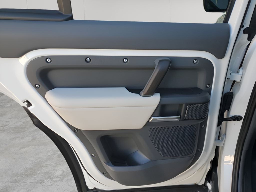 Used Car 2024 Land Rover Defender 110  X-dynamic Se For Sale Under $70,000 In Austin, Texas