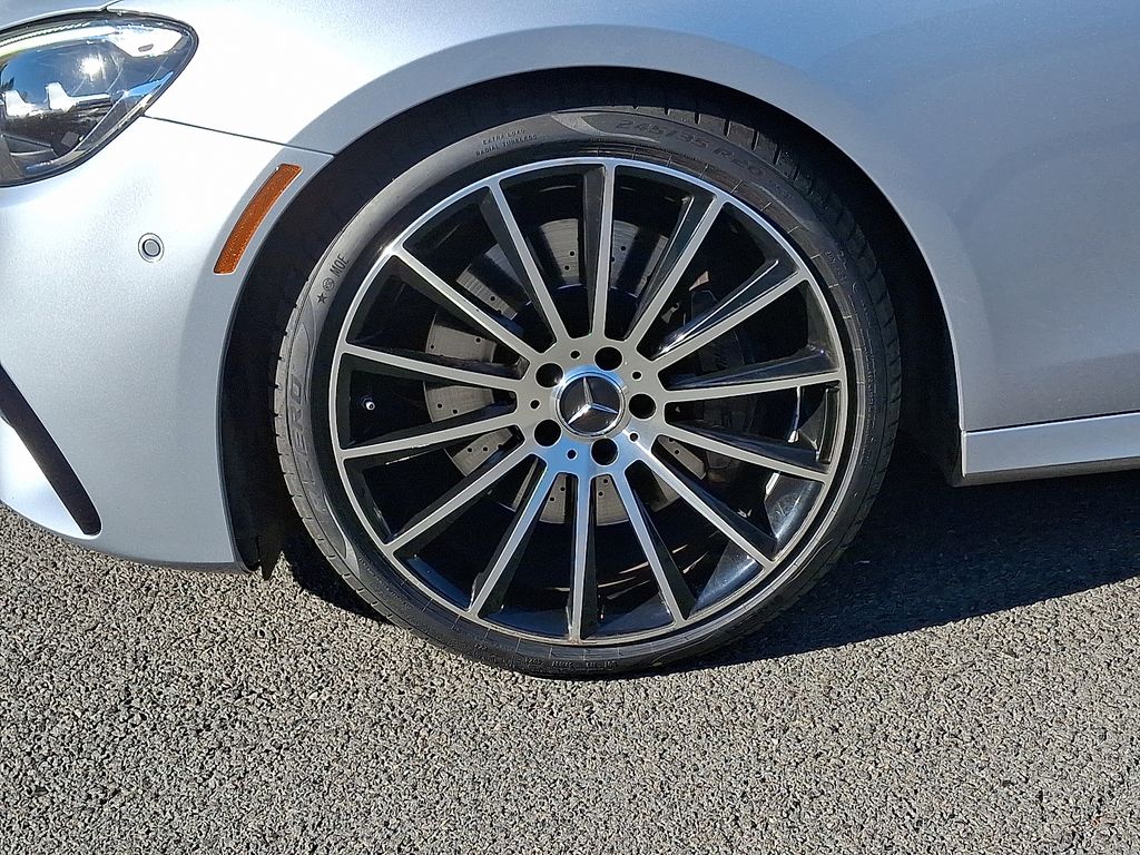 Thumbnail: 2021 Mercedes-Benz E-Class - 8