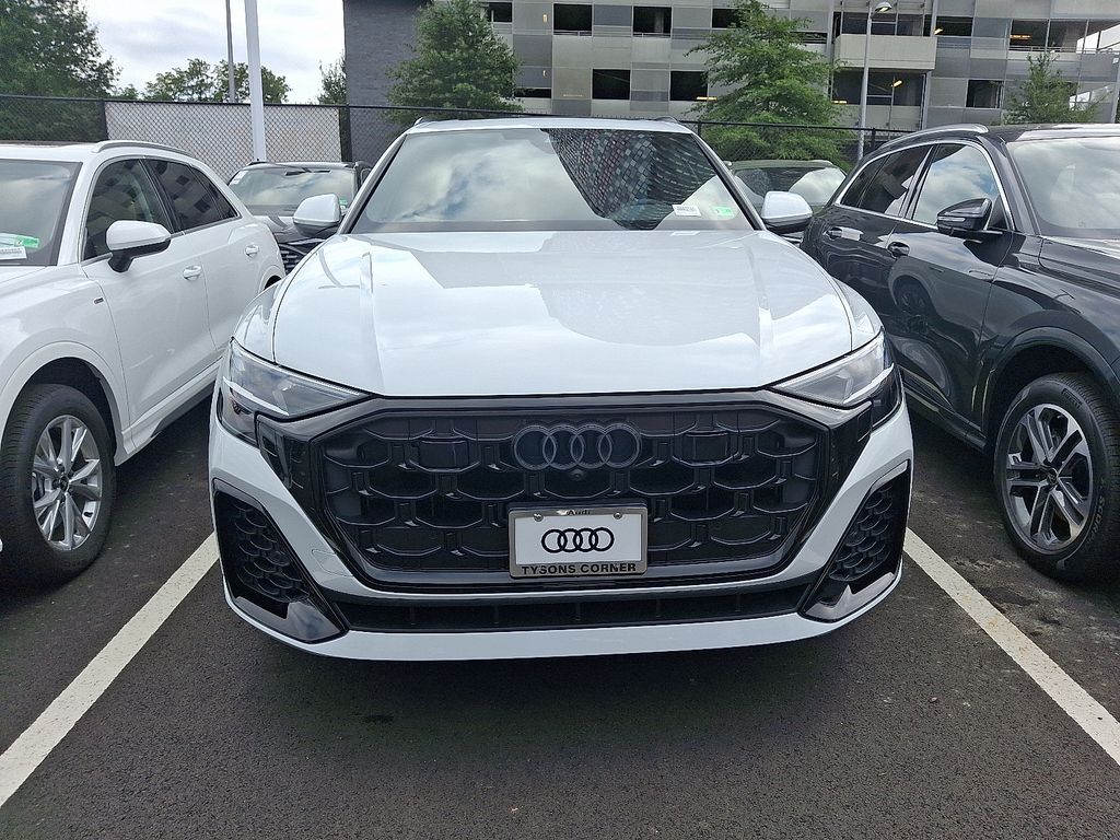 Thumbnail: 2026 Audi Q8 - 2