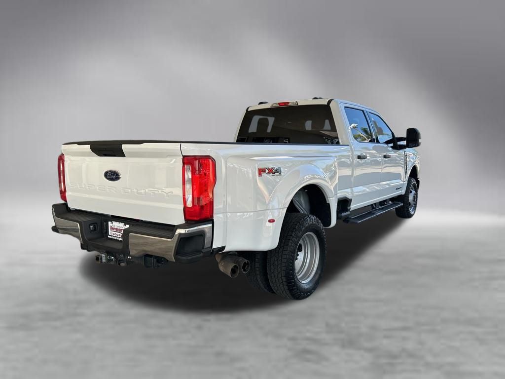 Used 2024 White Ford XLT image 2