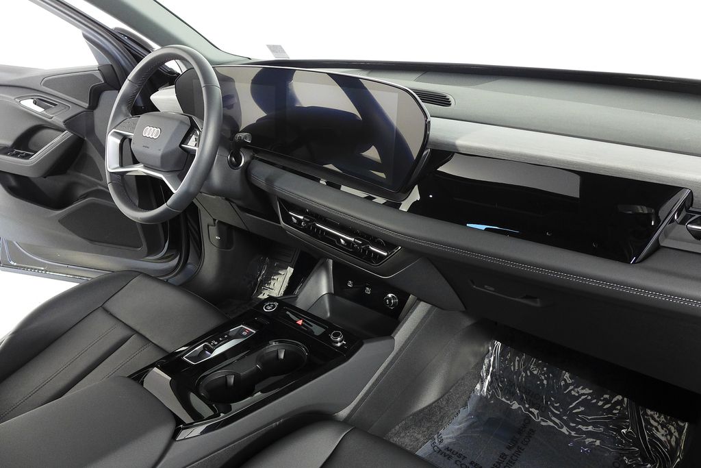 Thumbnail: 2025 Audi Q6 e-tron - 13