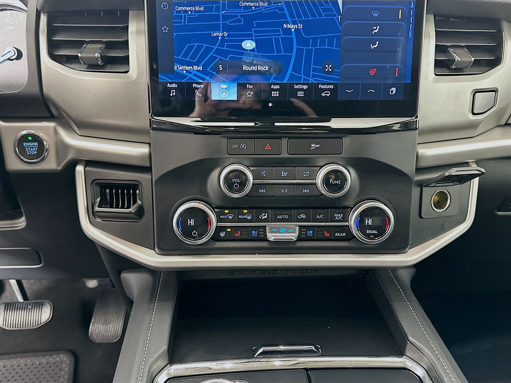 Thumbnail: 2024 Ford Expedition - 16