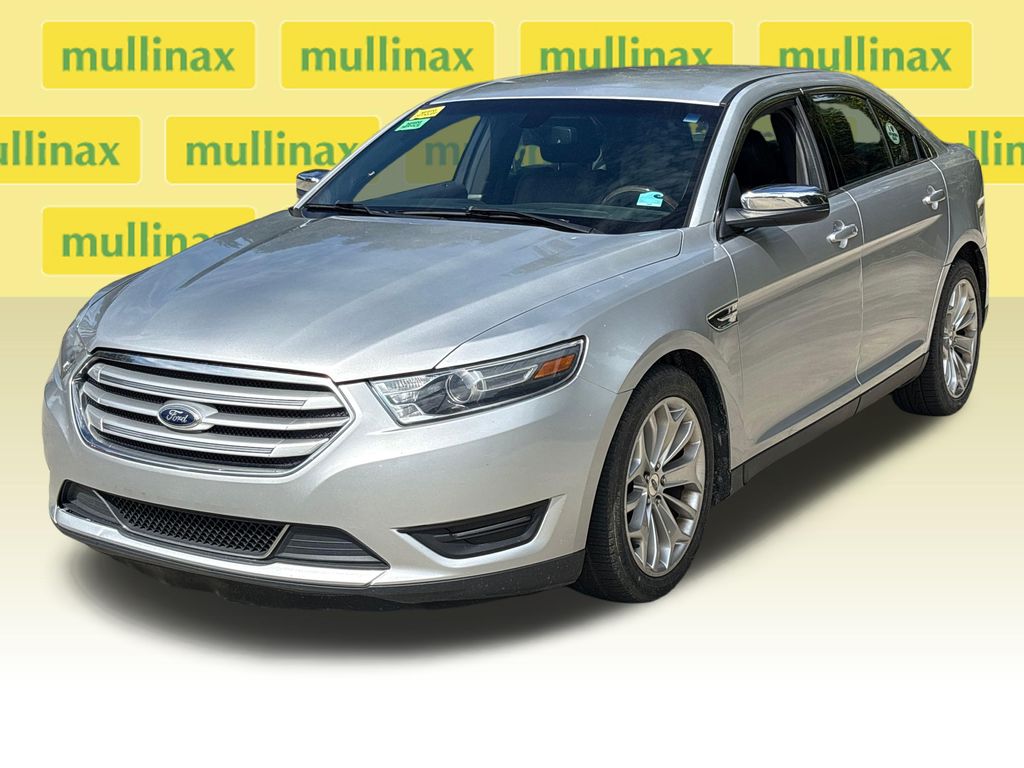Used 2015 Silver Ford Limited image 12