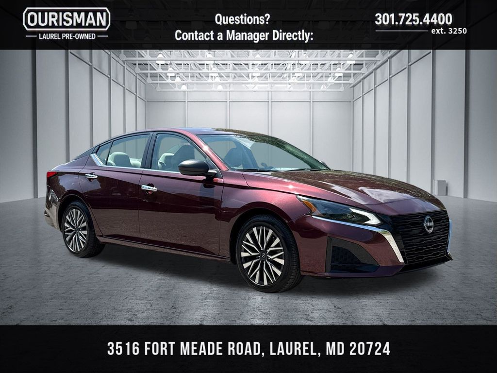 Garnet Pearl 2025 Nissan Altima Sedan Front-Wheel Drive Continuously Variable Transmission