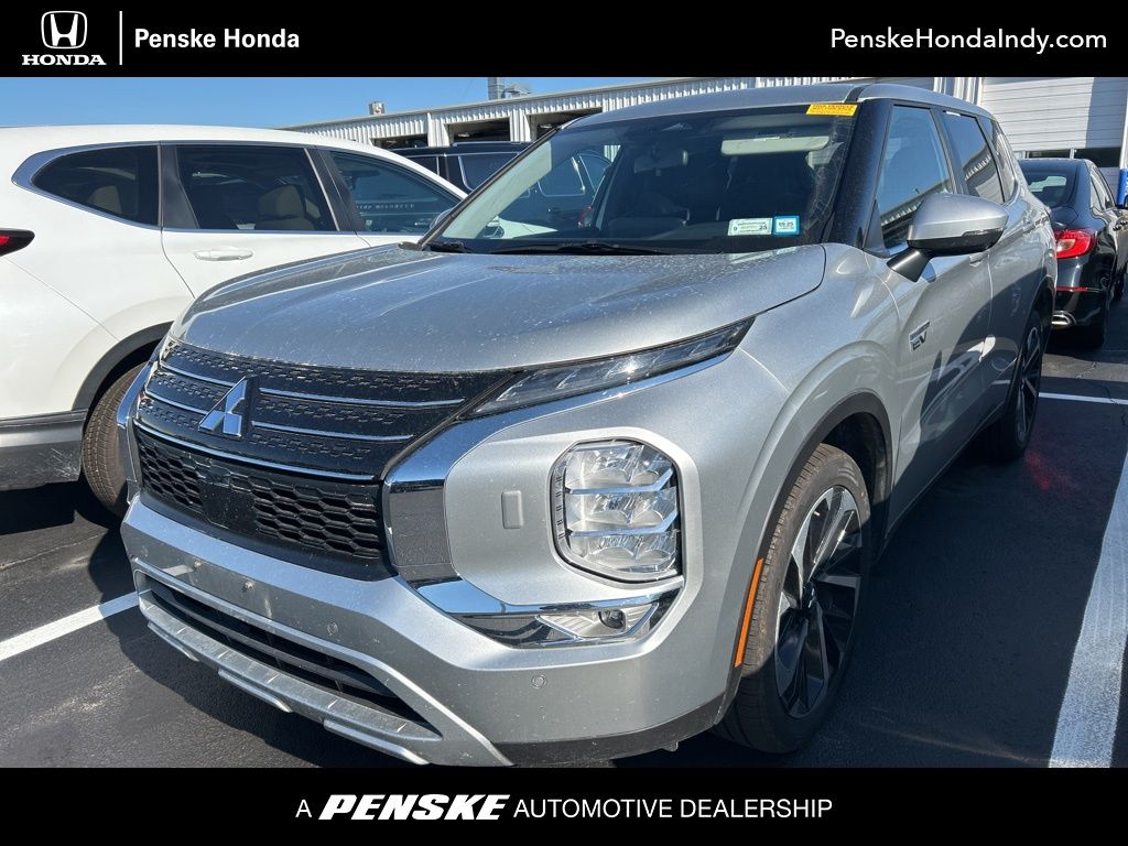 Thumbnail: 2024 Mitsubishi Outlander - 1
