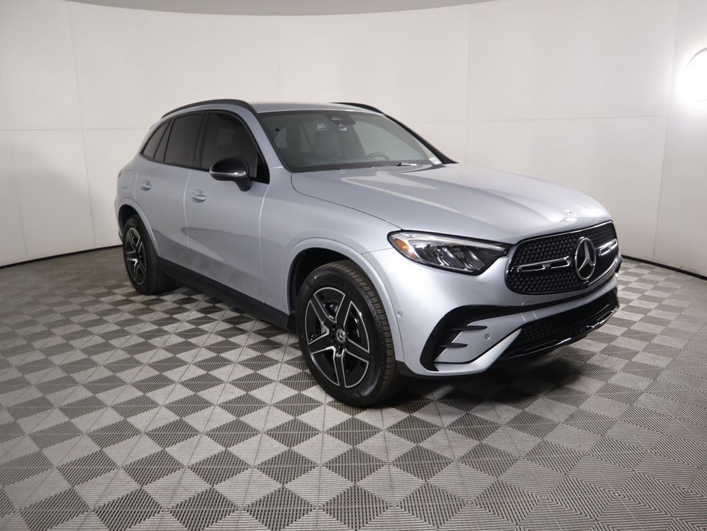 Thumbnail: 2026 Mercedes-Benz GLC - 3