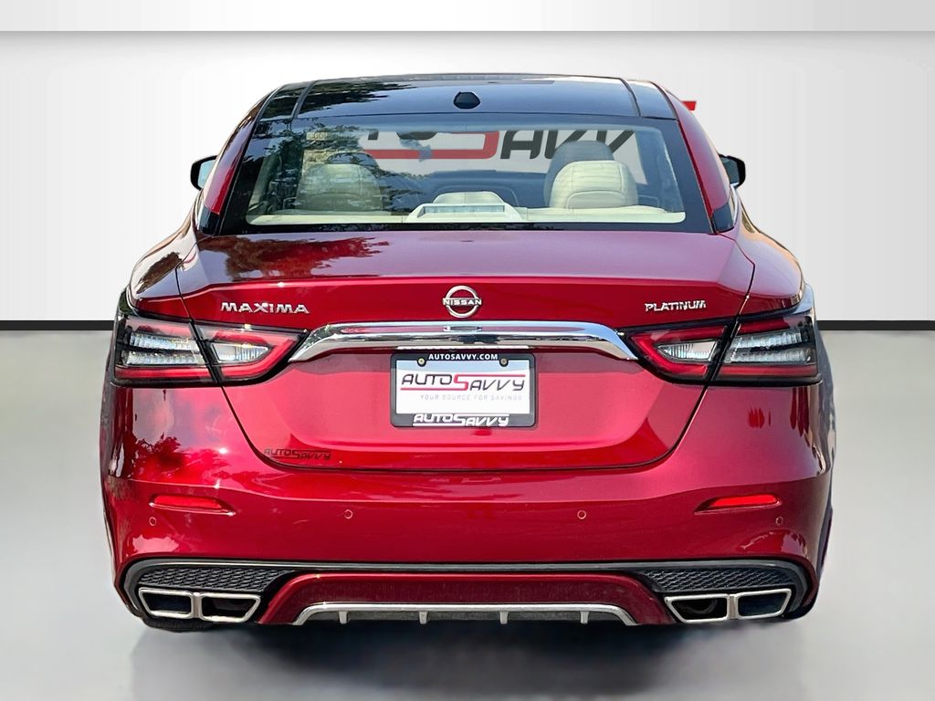 Used 2023 Red Nissan Platinum image 6