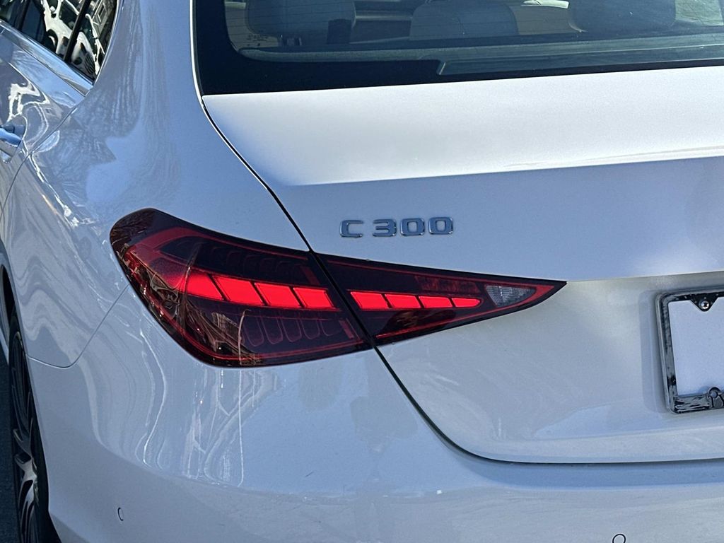 Thumbnail: 2025 Mercedes-Benz C-Class - 10