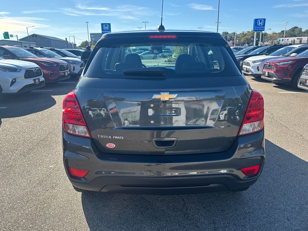 2020 Chevrolet Trax LS photo 6