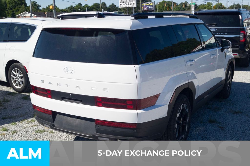 Certified Used 2025 White Hyundai SEL image 3