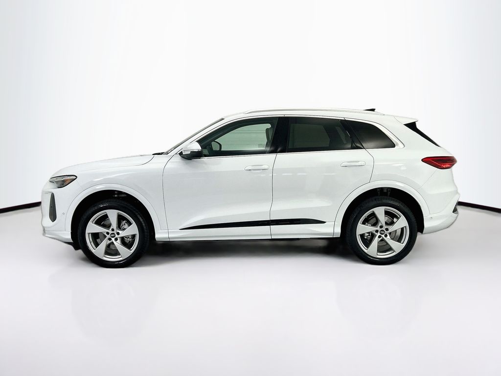 Thumbnail: 2026 Audi Q5 - 8