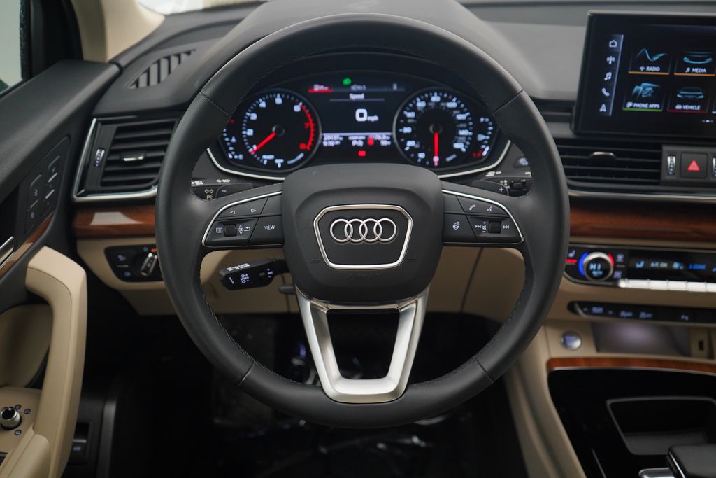 Thumbnail: 2023 Audi Q5 - 9