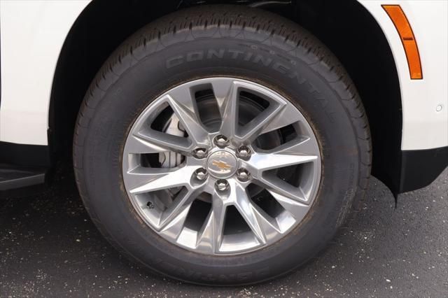 Thumbnail: 2025 Chevrolet Suburban - 5