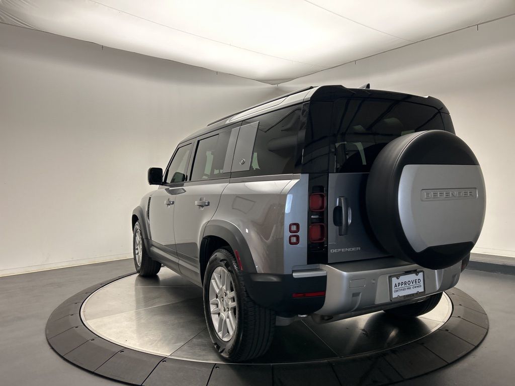Thumbnail: 2021 Land Rover Defender - 3