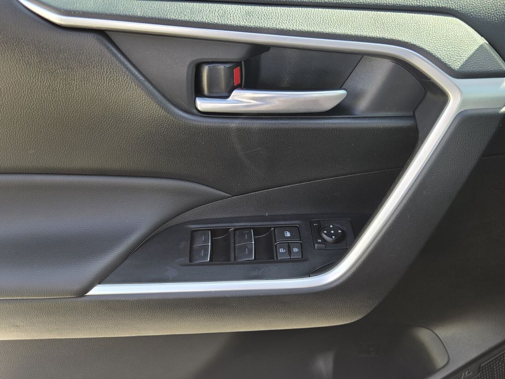 2024 Toyota RAV4 - $33,316