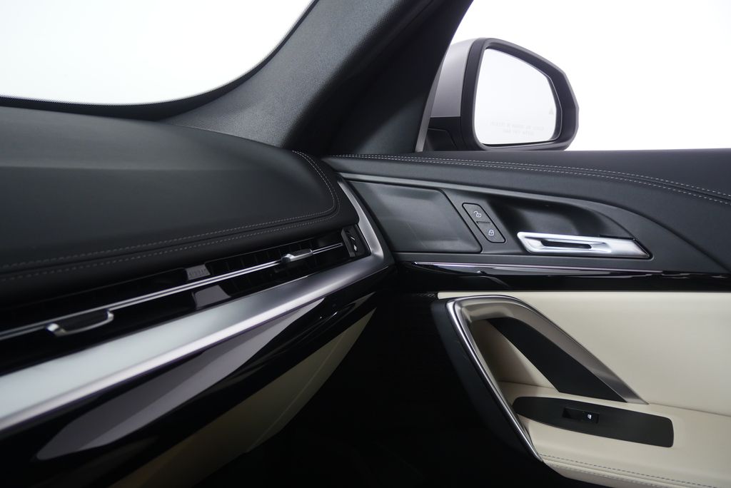 Thumbnail: 2024 BMW X1 - 25