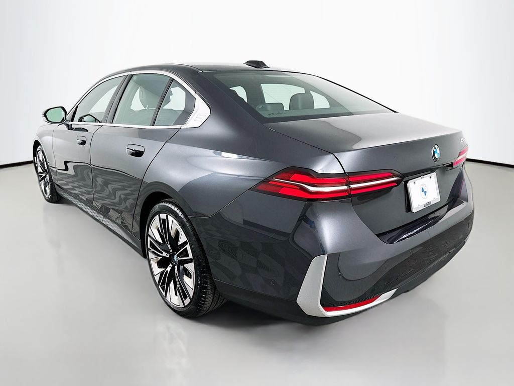 Thumbnail: 2025 BMW 5 Series - 7