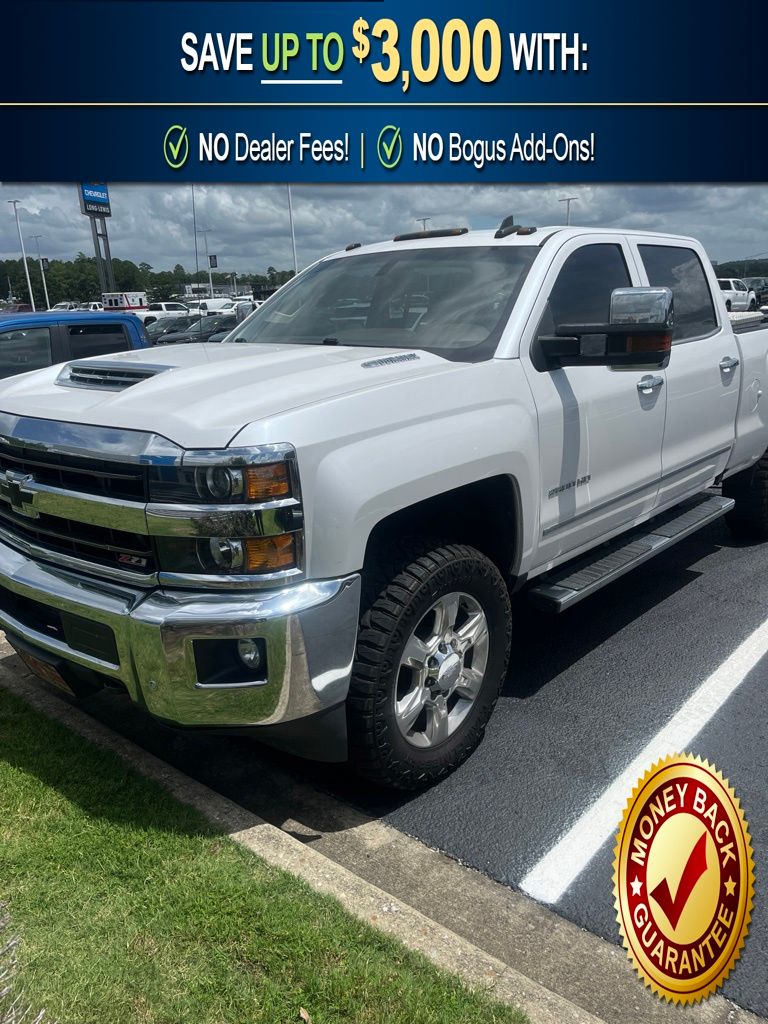 White (Iridescent Pearl Tricoat) 2019 Chevrolet Silverado 2500HD Pickup Truck Four-Wheel Drive 6-Speed Automatic