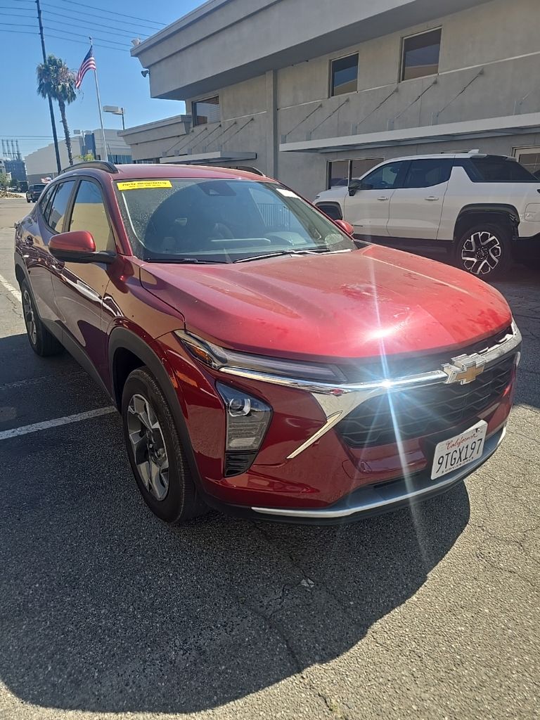 View vehicle photo 2