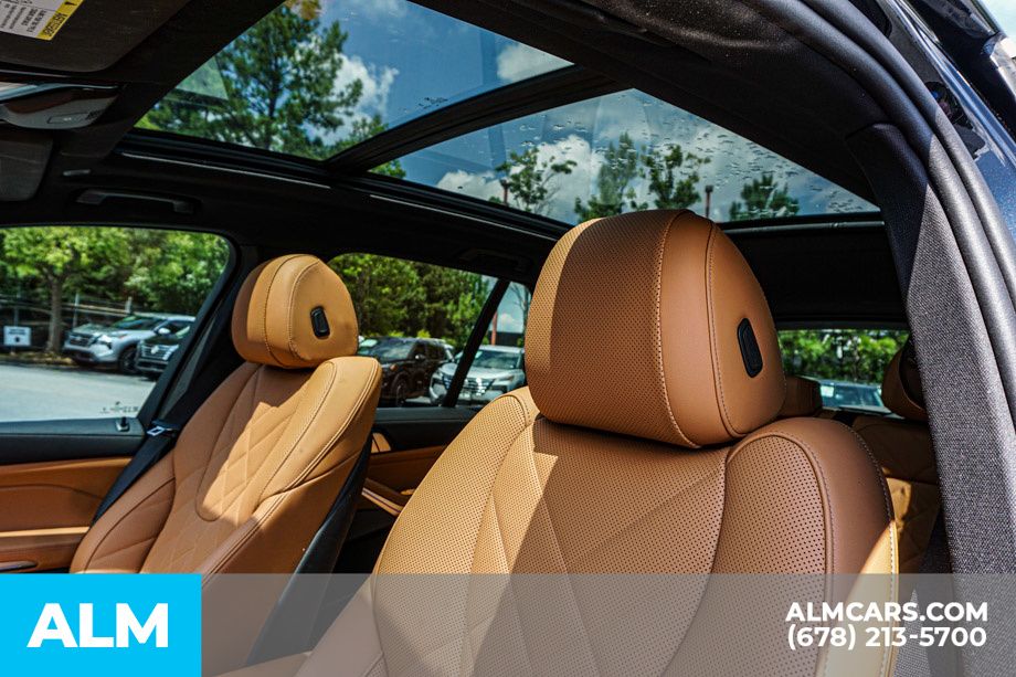 Used 2026 Black BMW sDrive40i image 18