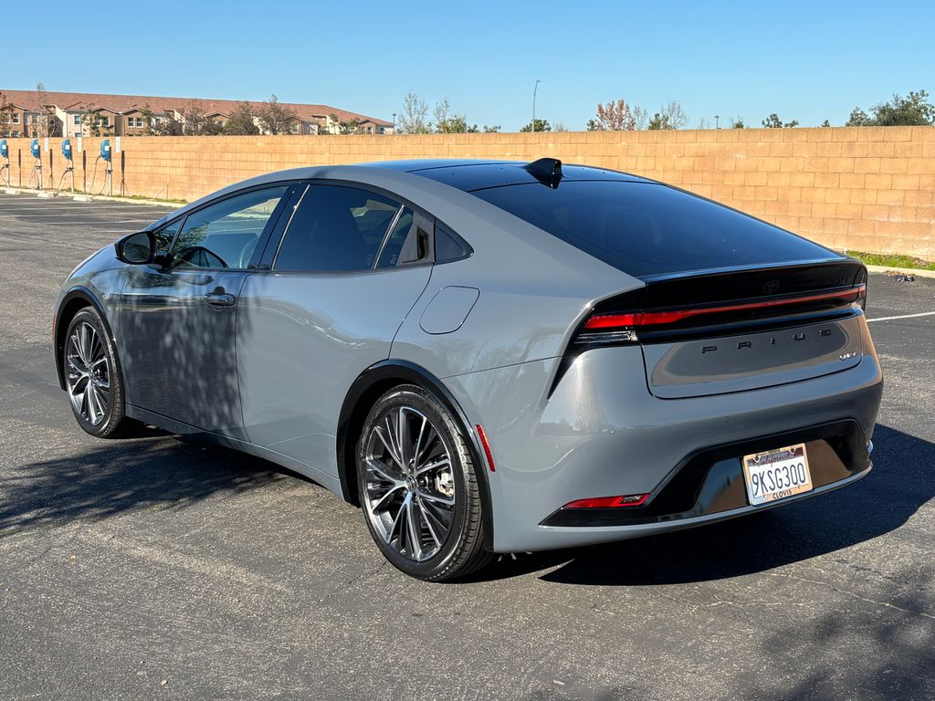 Thumbnail: 2024 Toyota Prius - 7
