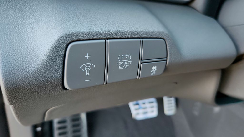 2026 Hyundai Elantra Hybrid