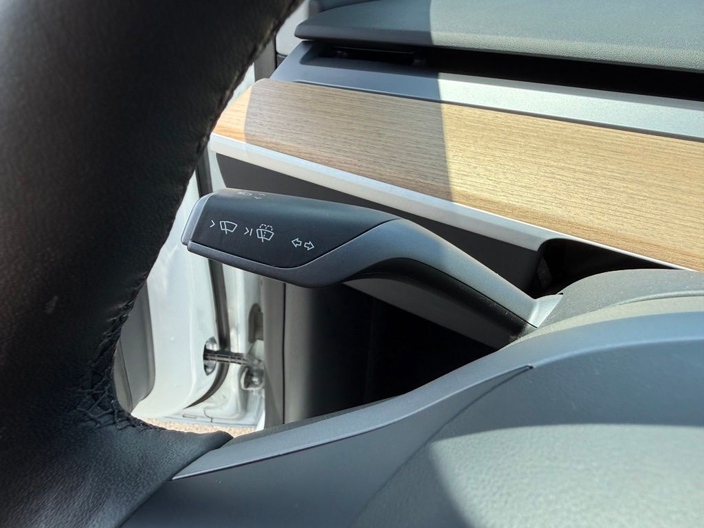 Thumbnail: 2023 Tesla Model Y - 16