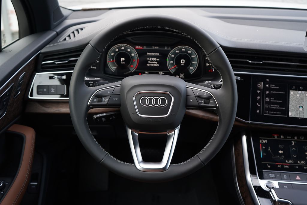 Thumbnail: 2026 Audi Q7 - 9