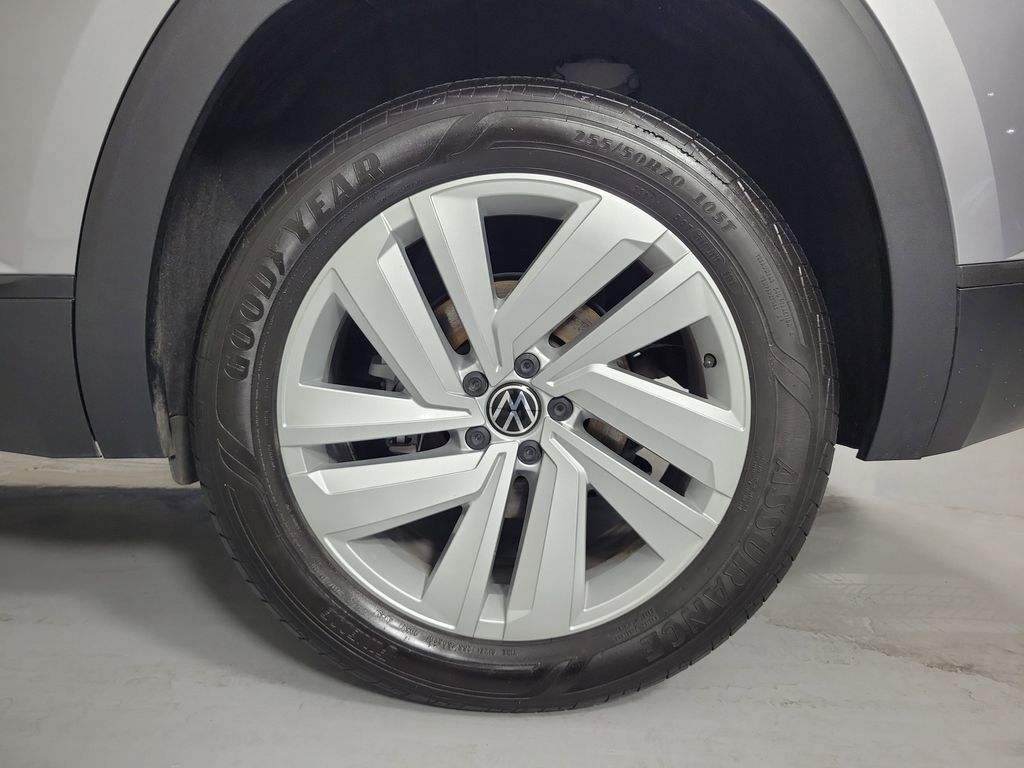 2022 Volkswagen Atlas Cross Sport 3.6L V6 SE w/Technology Silver at DeMontrond Auto Country