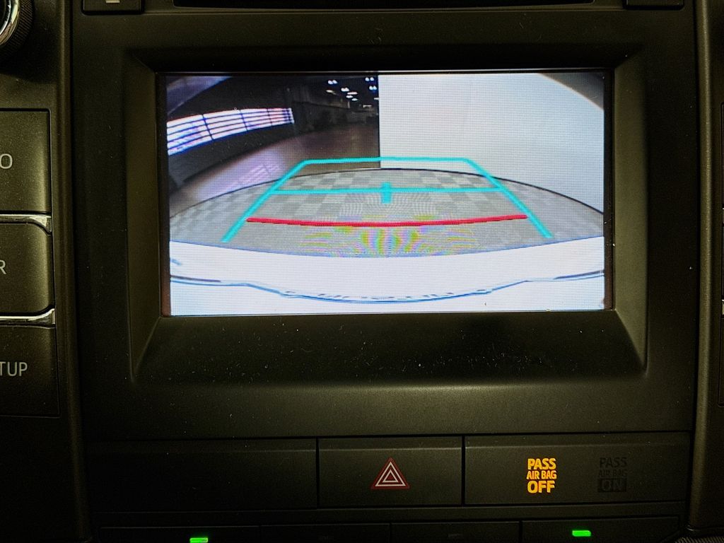 Thumbnail: 2015 Toyota Camry - 13