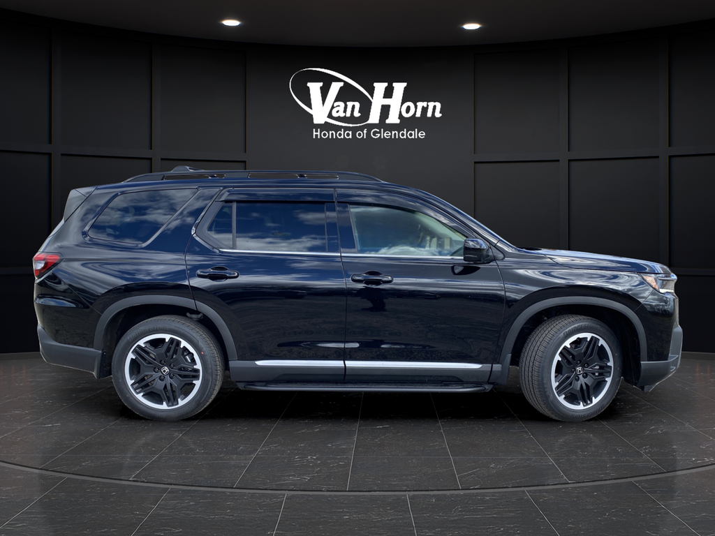New 2026 Crystal Black Pearl Honda Touring image 2