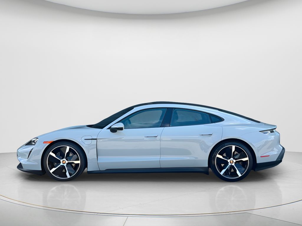 Certified Used 2022  Porsche  image 8